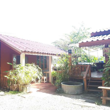 Baan Bar Cafe Hotel Mae Chaem Exterior photo
